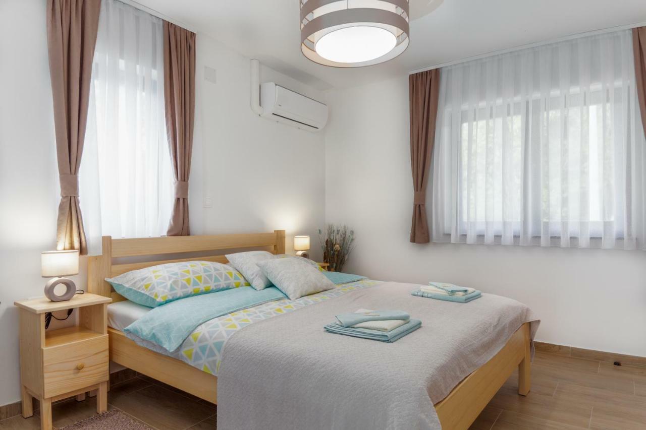 Holiday Home, Apartman Obajdin Slunj Exterior foto
