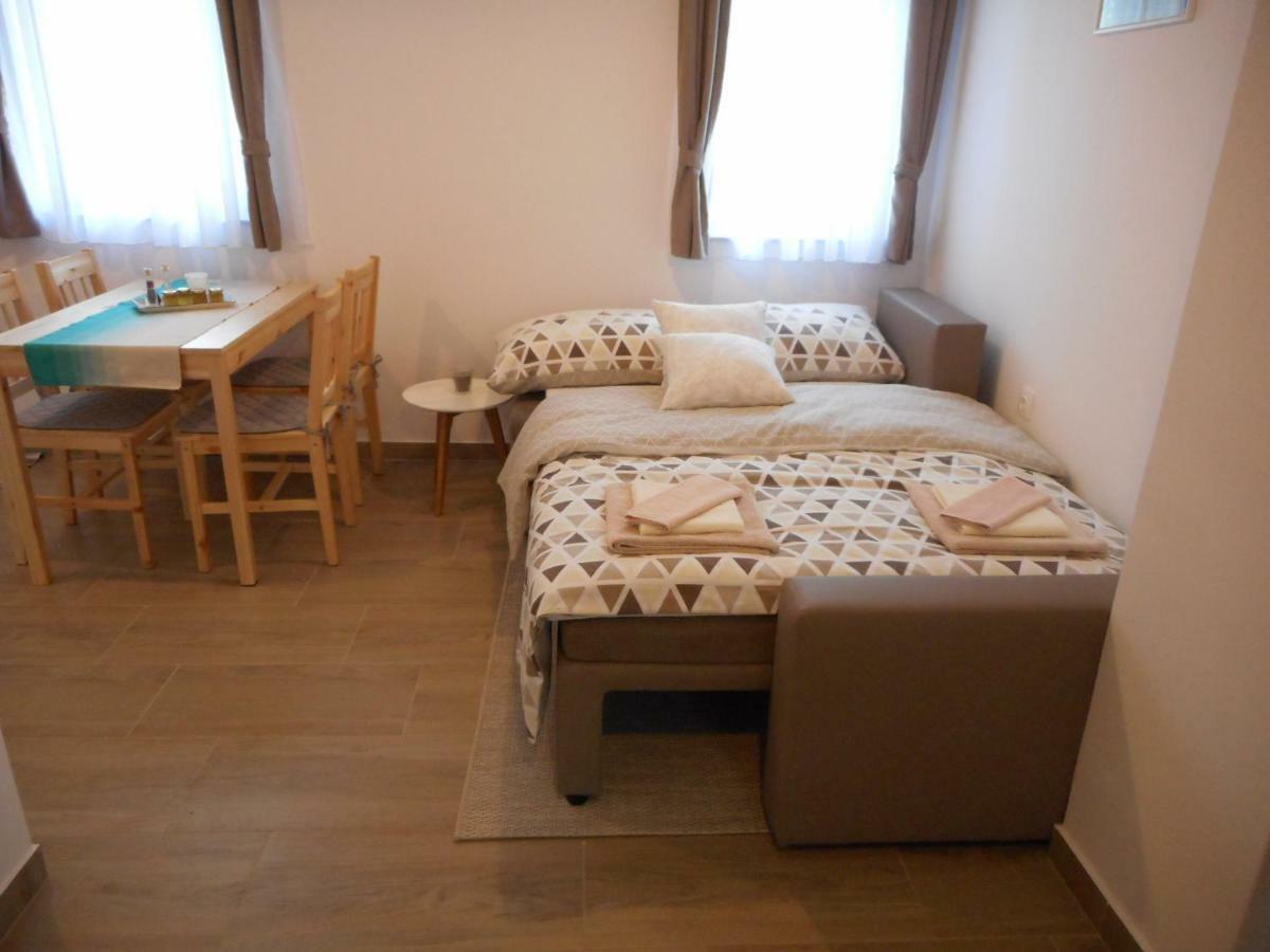 Holiday Home, Apartman Obajdin Slunj Exterior foto